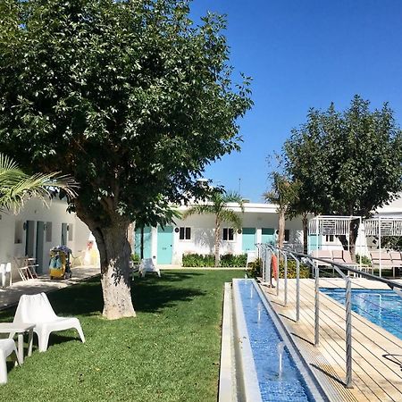 Hostal Las Cumbres Conil De La Frontera Esterno foto