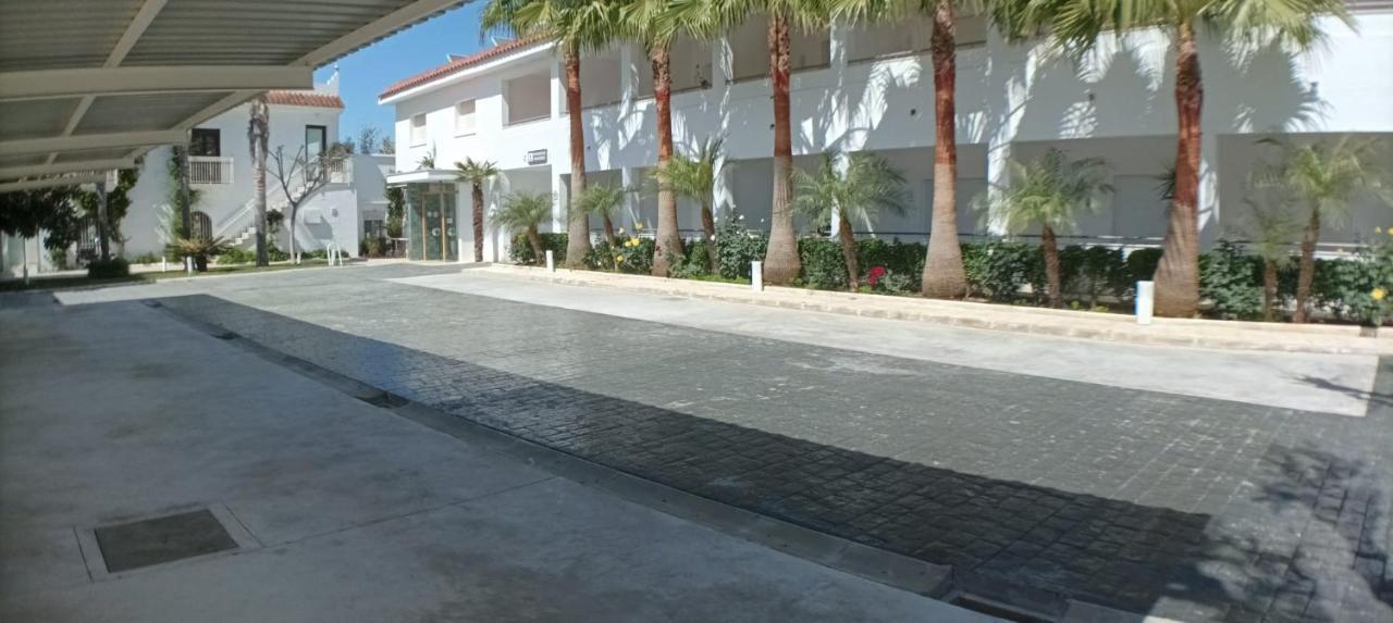 Hostal Las Cumbres Conil De La Frontera Esterno foto