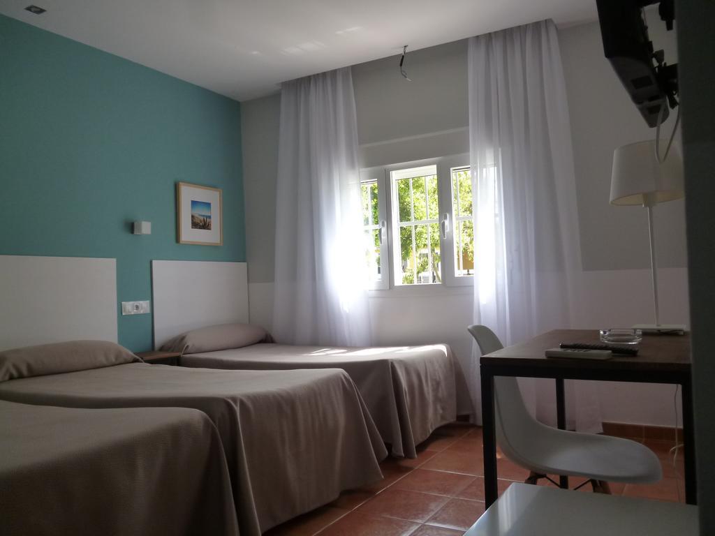 Hostal Las Cumbres Conil De La Frontera Esterno foto
