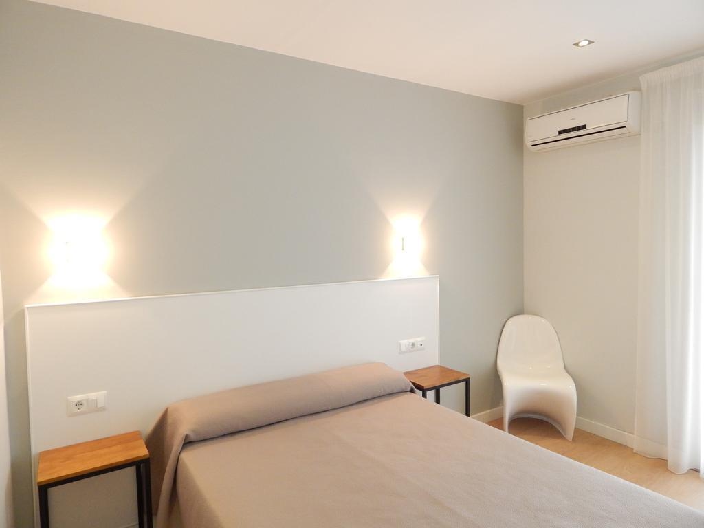 Hostal Las Cumbres Conil De La Frontera Esterno foto