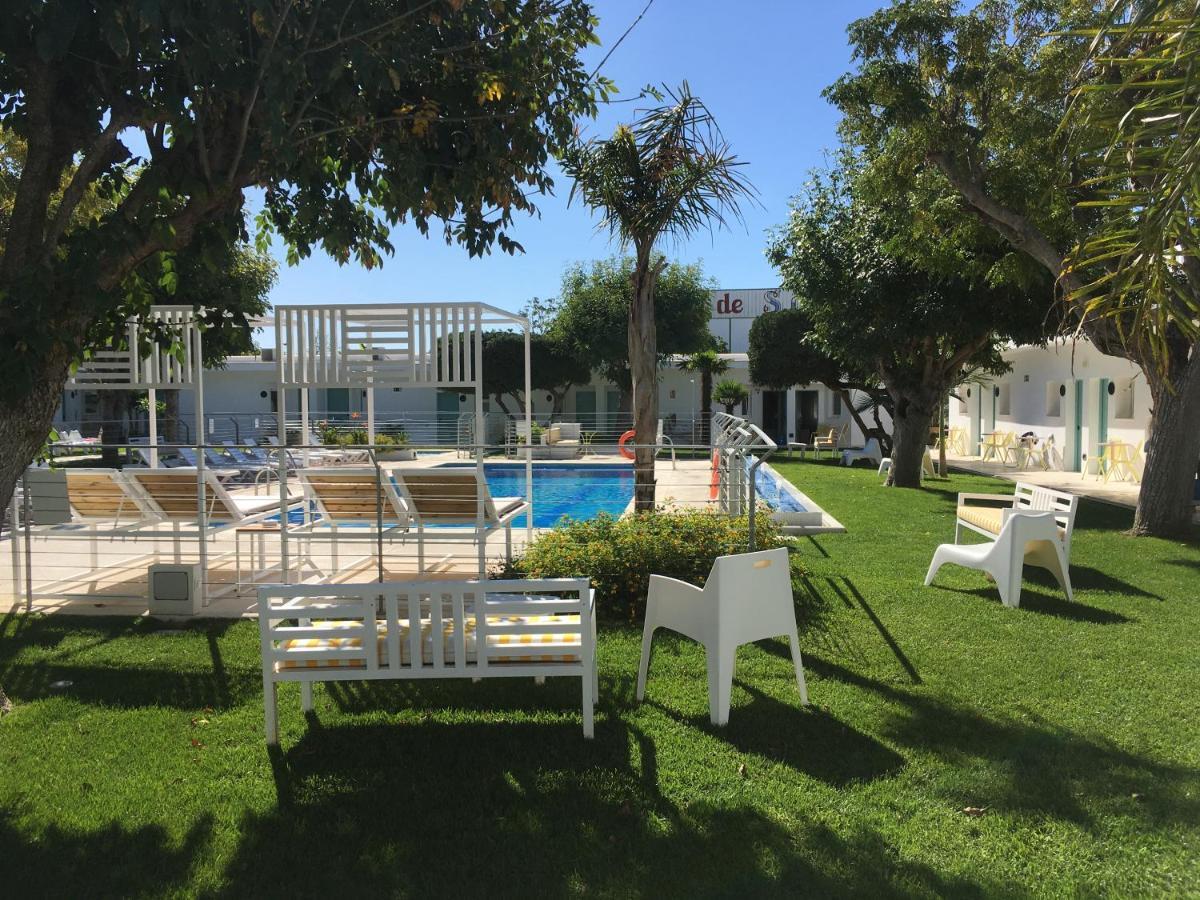 Hostal Las Cumbres Conil De La Frontera Esterno foto